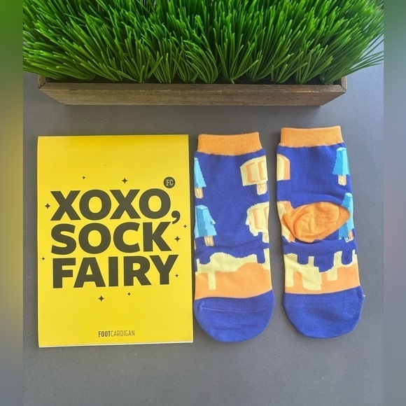 Foot Cardigan XOXO Sock Fairy| Popsicle Print | Kids one size NWT - Picture 1 of 8